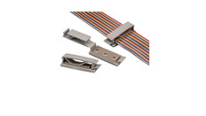 フラットケーブル固定具